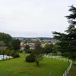 Hotel Logis Hotels- Et Restaurant Domaine De Fompeyre 3*