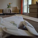 Logis Hotels- Et Restaurant Domaine De Fompeyre