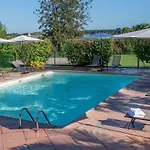 Logis Hotels- Et Restaurant Domaine De Fompeyre 3*