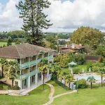 Logis Hotels- Et Restaurant Domaine De Fompeyre فندق بازاس