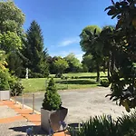 Logis Hotels- Et Restaurant Domaine De Fompeyre Hotel 3*