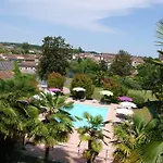Logis Hotels- Et Restaurant Domaine De Fompeyre فندق