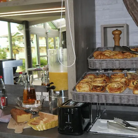 فندق Logis Hotels- Et Restaurant Domaine De Fompeyre بازاس