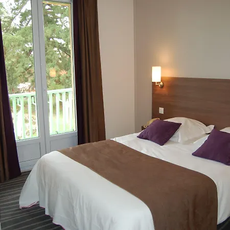 Otel Logis Hotels- Et Restaurant Domaine De Fompeyre 3*