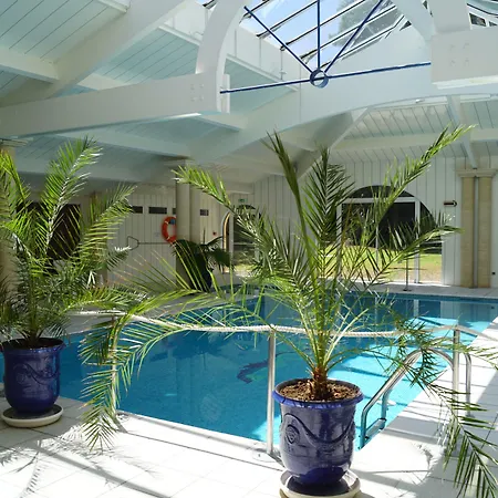 Logis Hotels- Et Restaurant Domaine De Fompeyre Hotel 3*