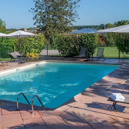 Logis Hotels- Et Restaurant Domaine De Fompeyre 3*