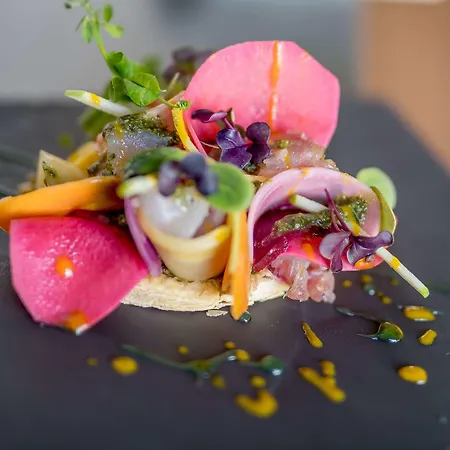 Logis Hotels- Et Restaurant Domaine De Fompeyre Bazas