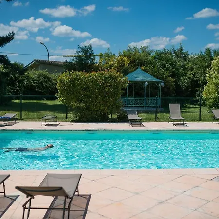 Logis Hotels- Et Restaurant Domaine De Fompeyre فندق