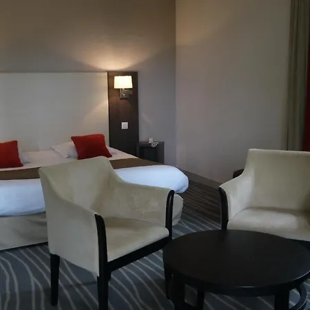 Logis Hotels- Et Restaurant Domaine De Fompeyre Hotel 3*