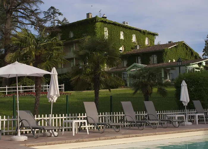 Logis Hotels- Et Restaurant Domaine De Fompeyre Hotel 3*
