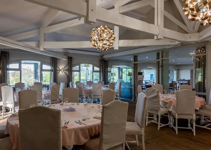 Logis Hotels- Et Restaurant Domaine De Fompeyre 3*