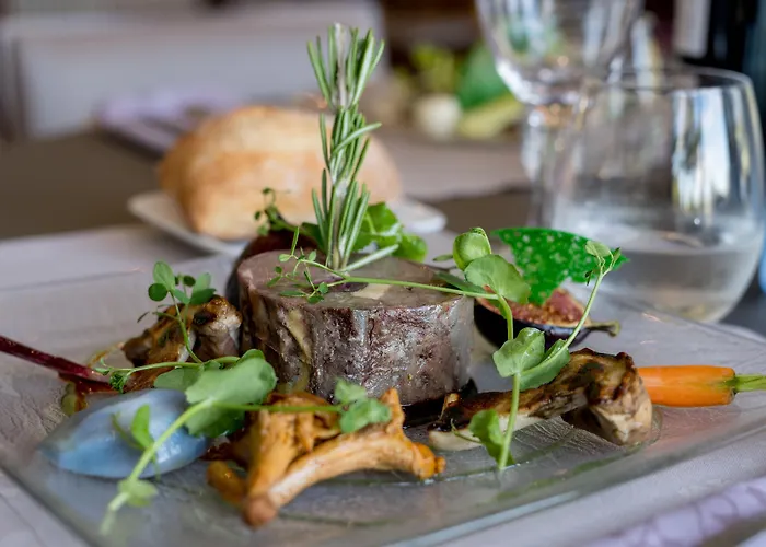 Logis Hotels- Et Restaurant Domaine De Fompeyre 3* Bazas