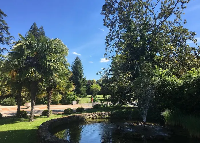 Logis Hotels- Et Restaurant Domaine De Fompeyre Hotel 3*